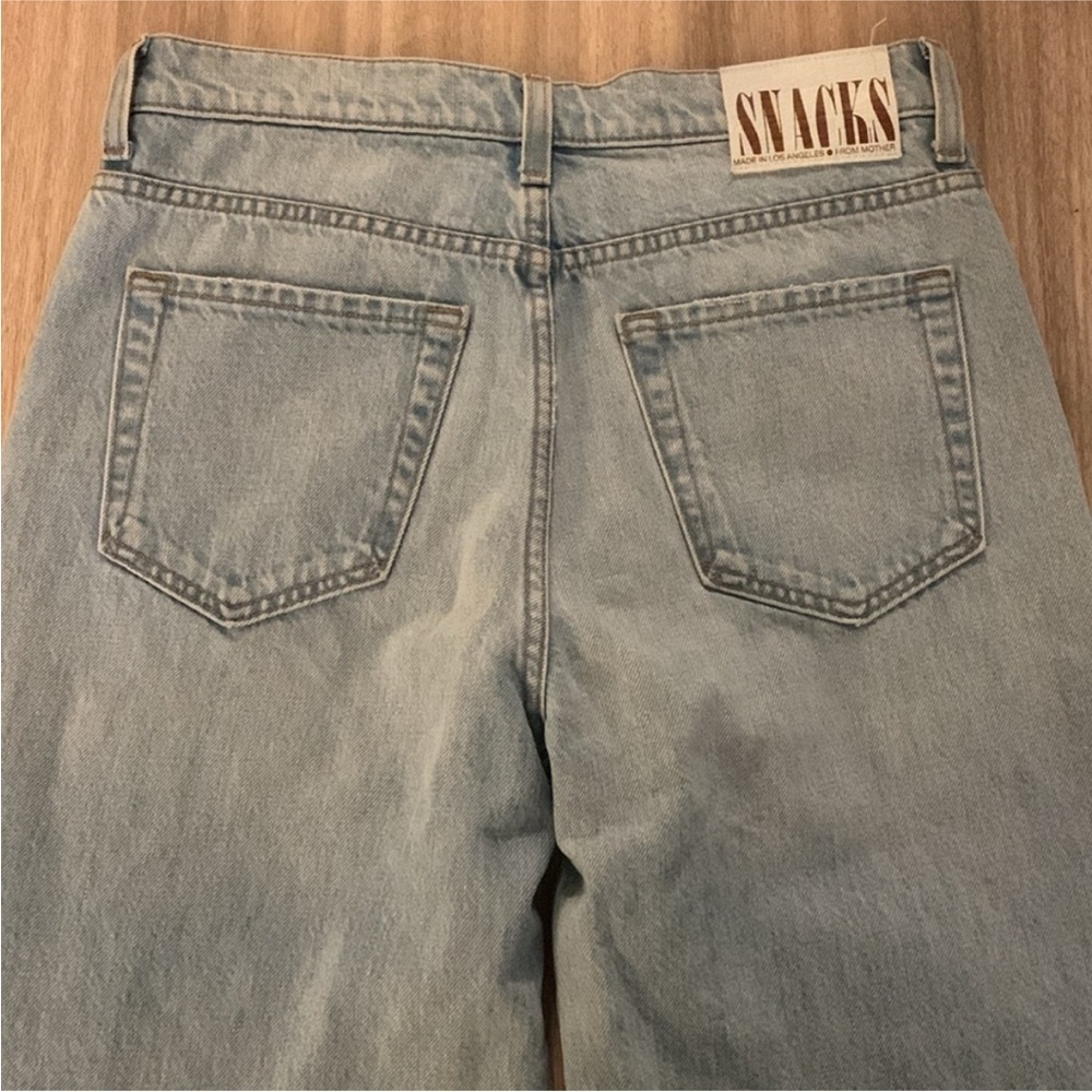 SNACKS from Mother The Fun Dip Puddle Sliced Size 25 Mid Rise Loose Light Wash - Picture 4 of 13